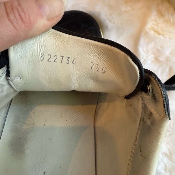 Gucci Leather Sneakers - Picture 12 of 15